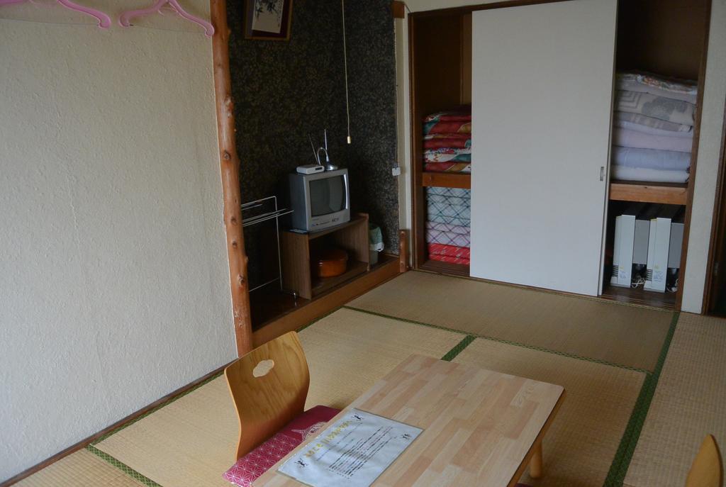 House Yamada Hostel Hakodate Bagian luar foto