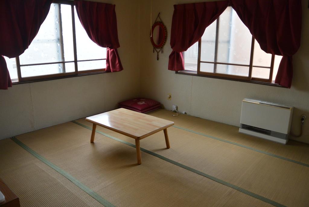 House Yamada Hostel Hakodate Bagian luar foto